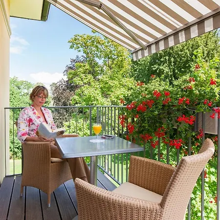 Park-hotel Am Rhein - Gesundheitshotel Und Residenzen 4* Rheinfelden